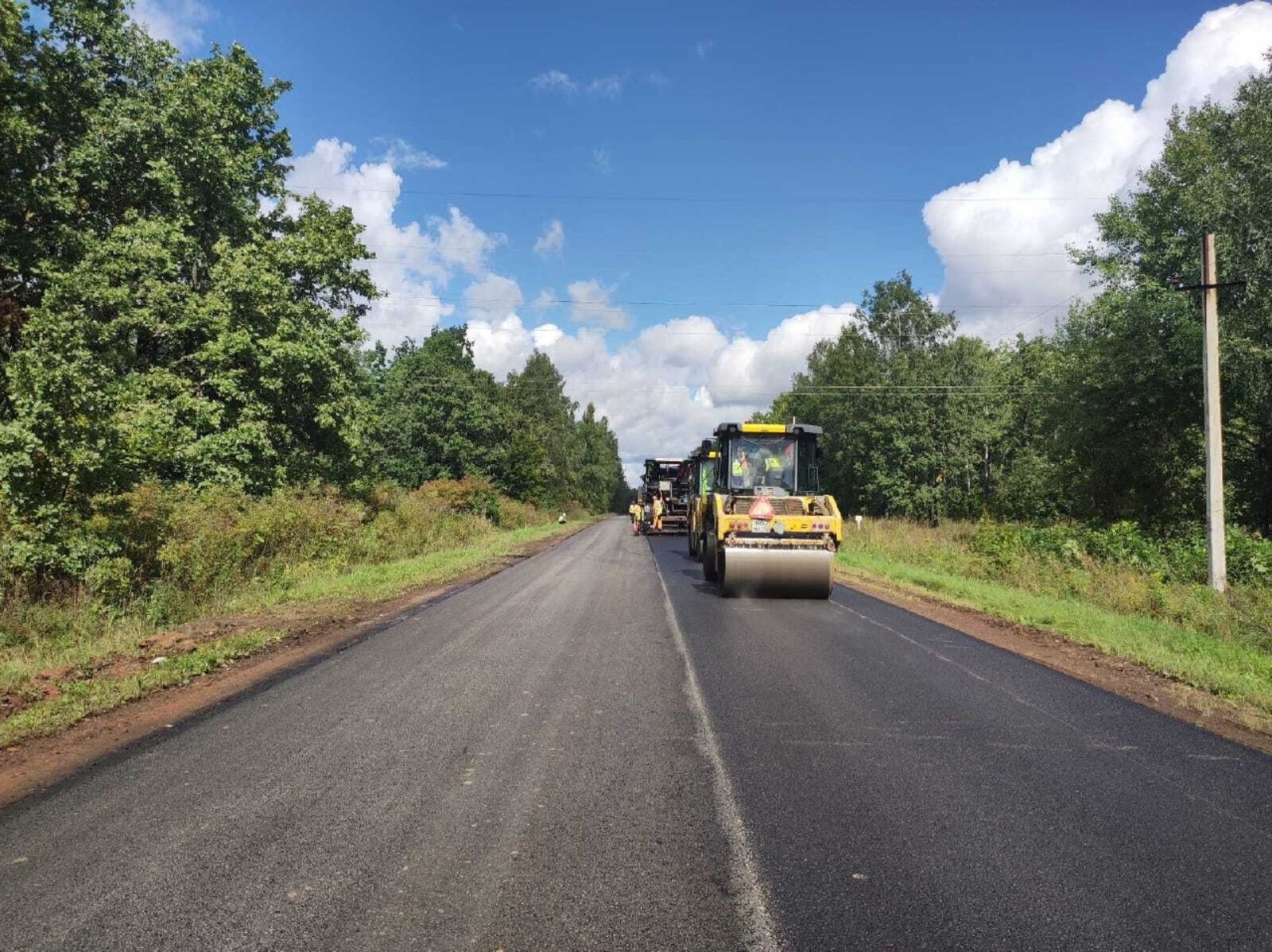 В Башкирии по нацпроекту ремонтируют региональную дорогу