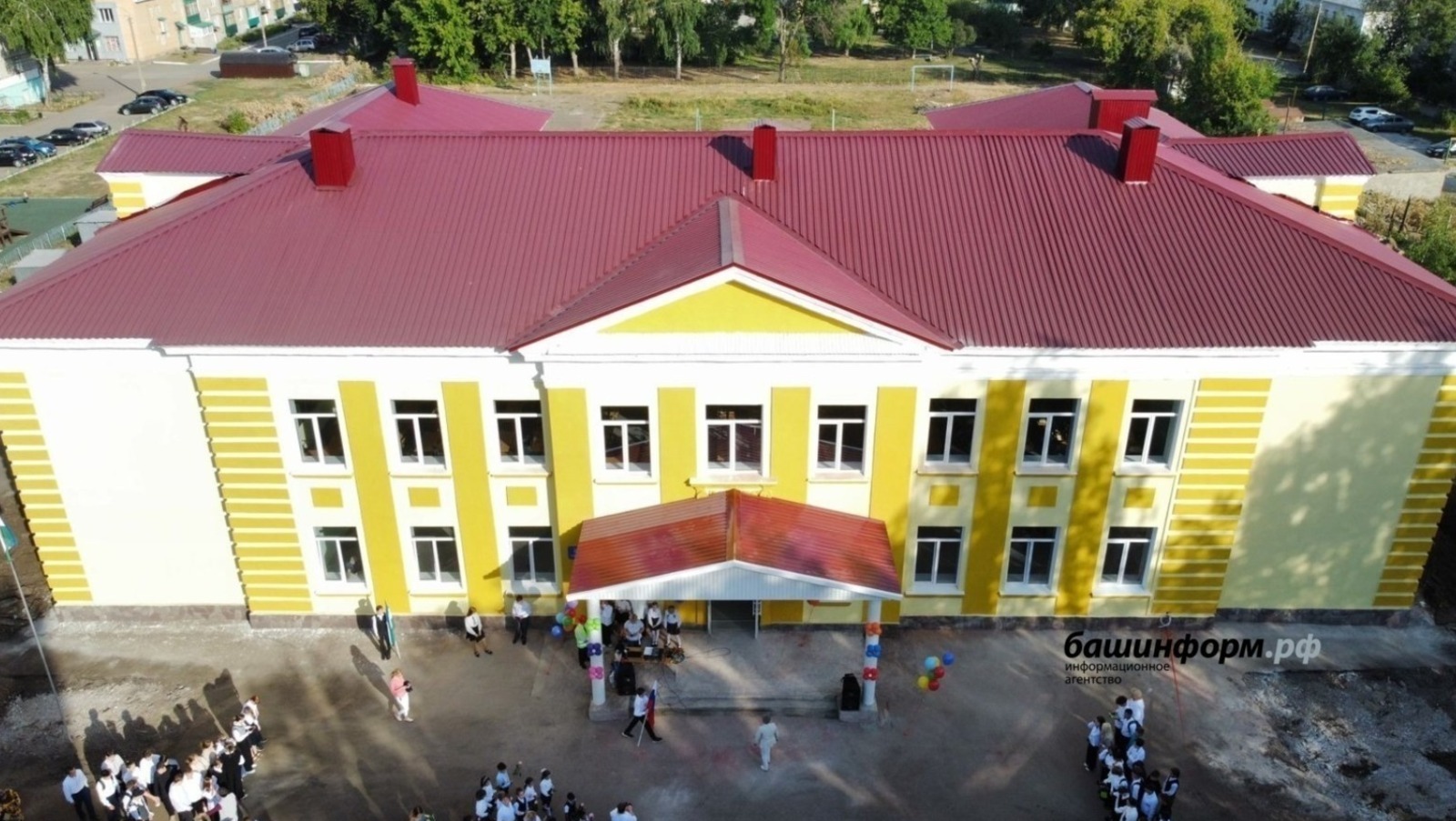 В Башкирии обновят 40 учреждений образования