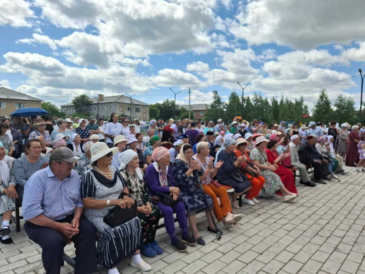 Янгельский встречает гостей