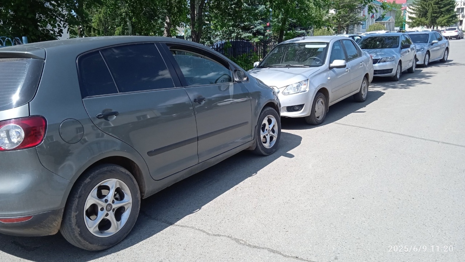 В Башкирии на продажу выставили арестованные автомобили