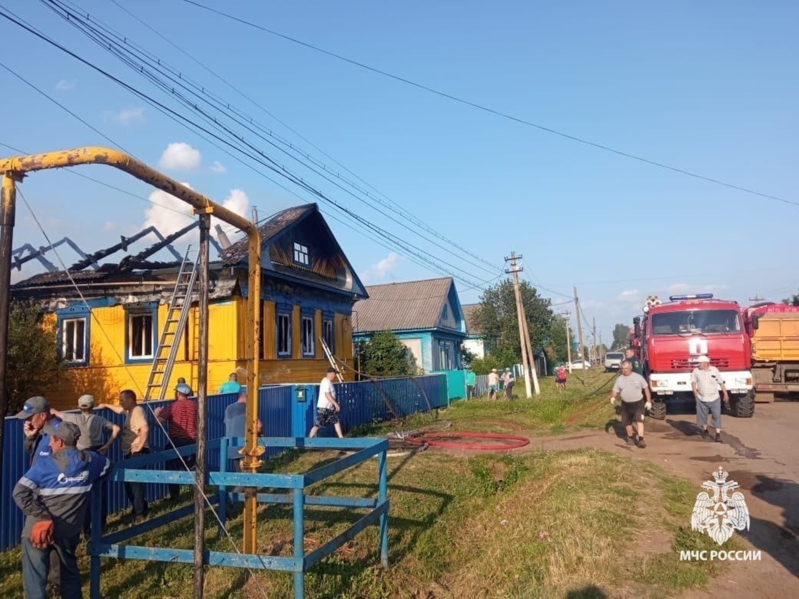 В Башкирии трое детей погибли при пожаре в частном доме