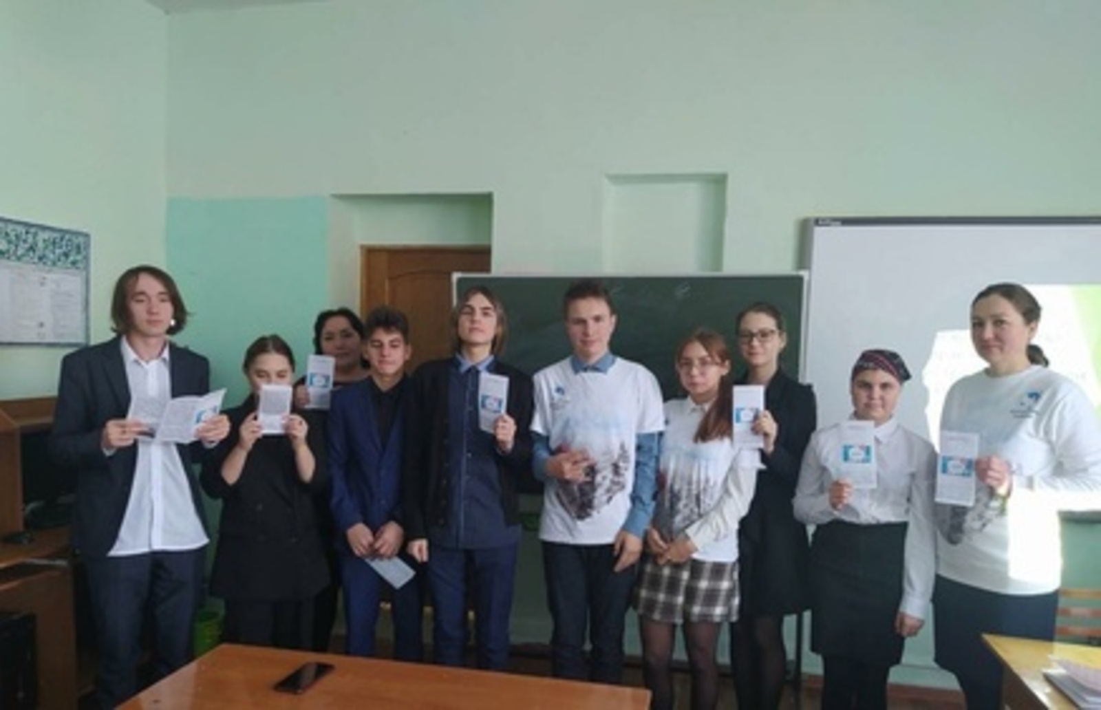 В Бижбуляке на базе средней школы №2 состоялась встреча представителей волонтерского движения Бижбулякского района с учащимися райцентра.