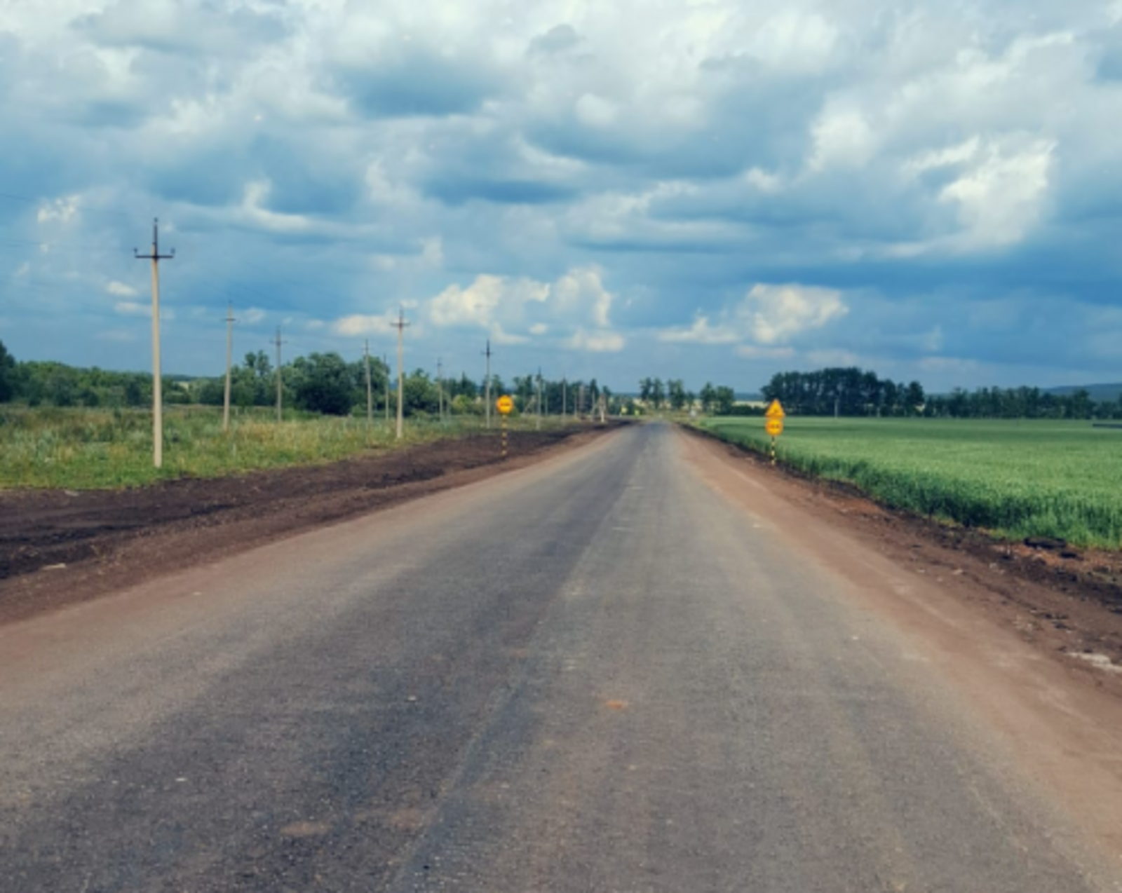 В Башкирии приступили к укладке верхнего слоя основания дороги Ишимбай – Мелеуз