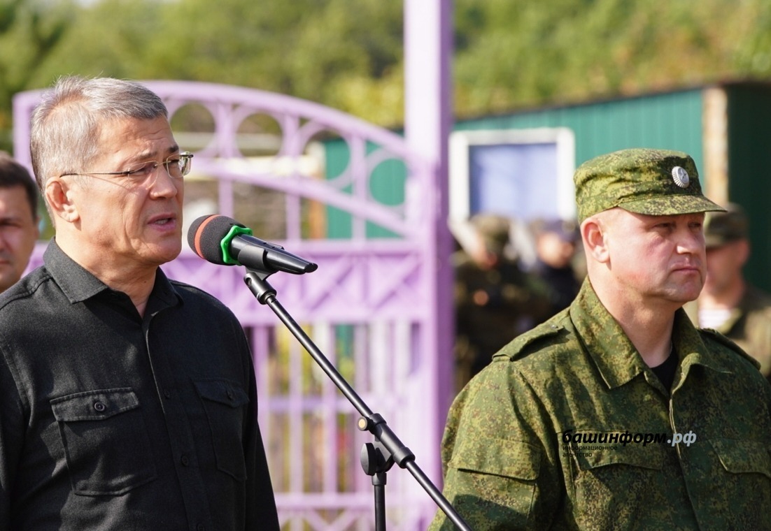 Радий Хабиров посетил место боевого слаживания мобилизованных из Башкирии в Саратовской области