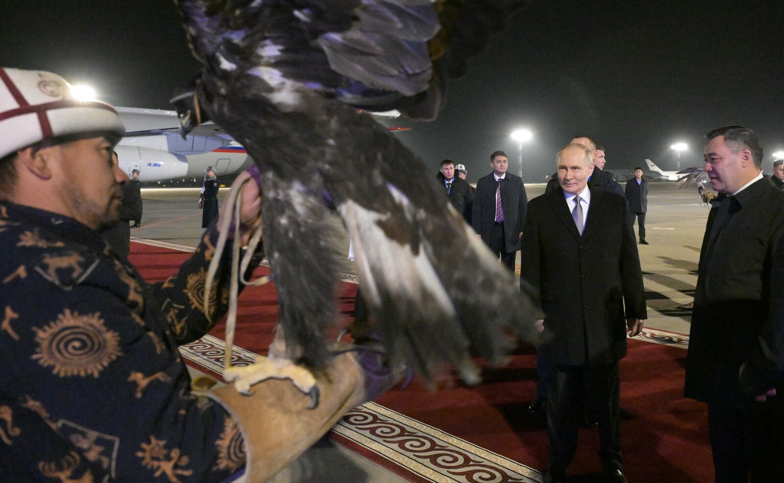 Владимир Путин прибыл в Бишкек