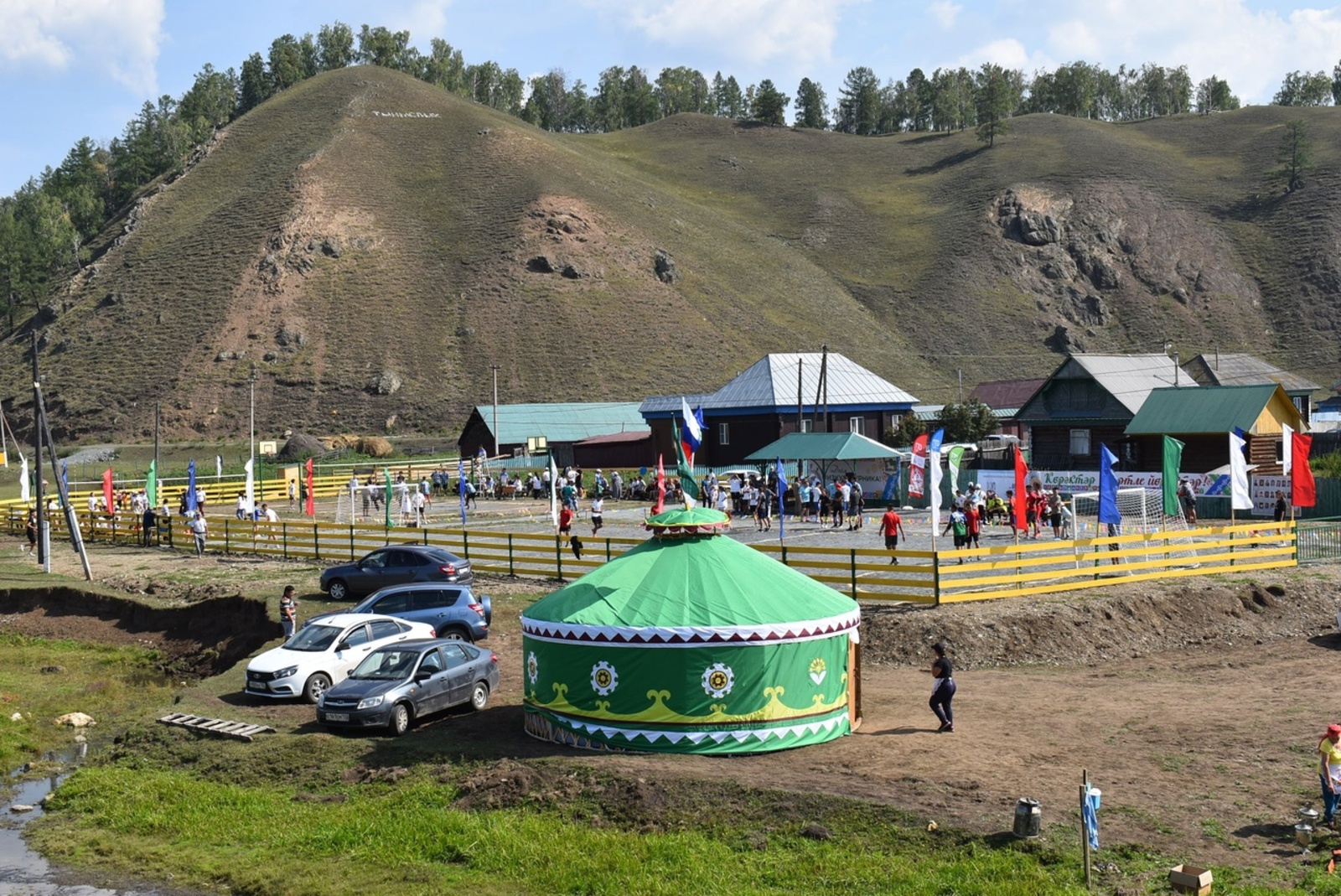 В д. Ишкильдино Абзелиловского района Башкирии открылась спортивная  площадка «Колама»