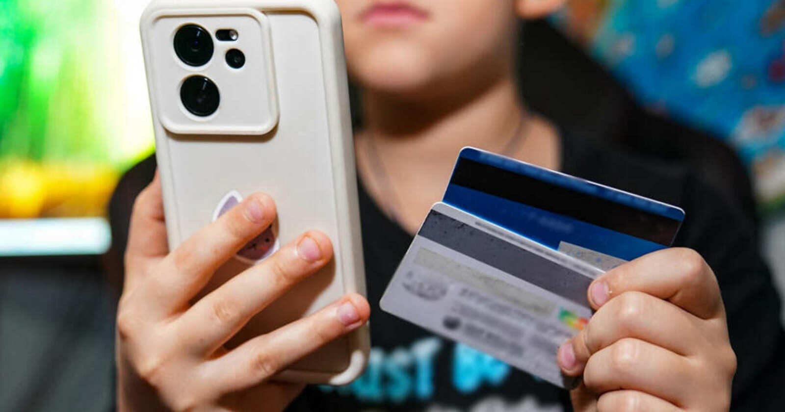 От Telegram до тюрьмы: как подростков используют в преступных схемах