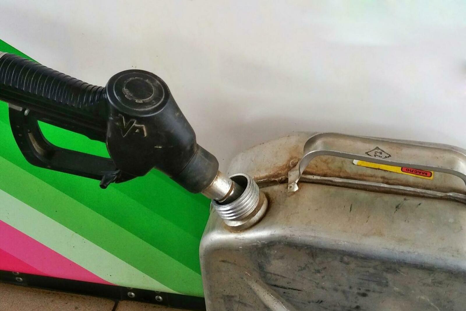 В Башкирии резко выросли цены на бензин: когда ждать пика?