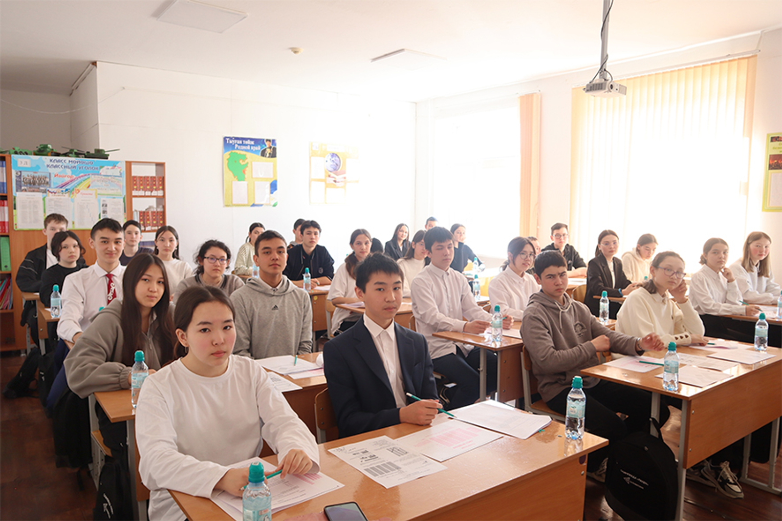 Более двух тысяч школьников уже вступили в интеллектуальную битву «Ғилем»