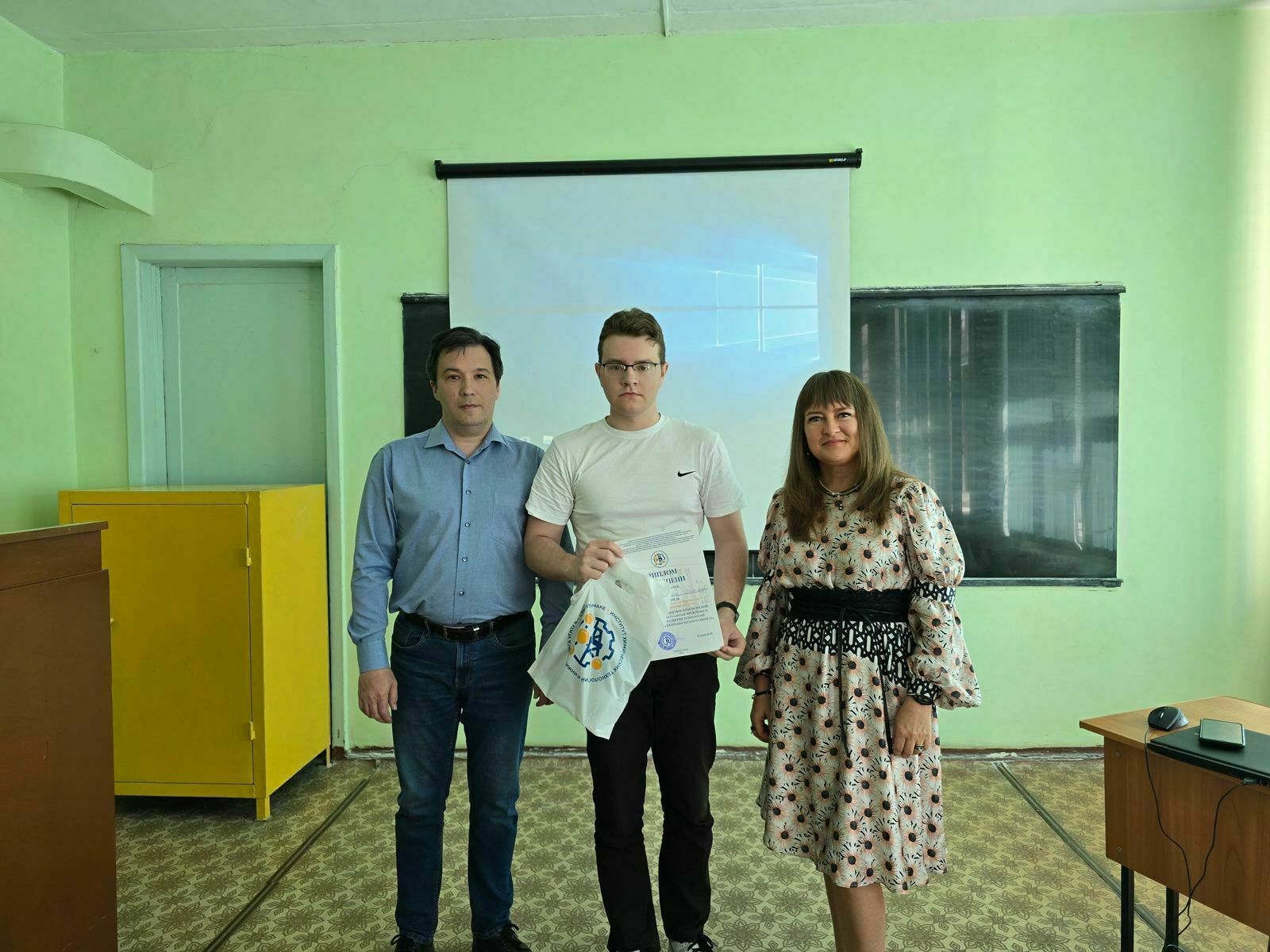 Студент вуза-резидента Межвузовского кампуса Уфы разработал дрон-распылитель