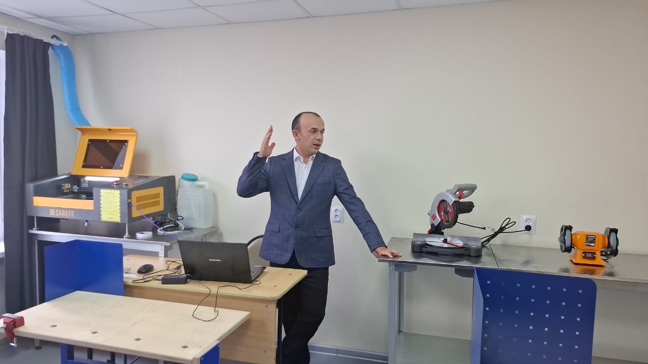 На базе Бурангуловской СОШ прошло совещание директоров школ