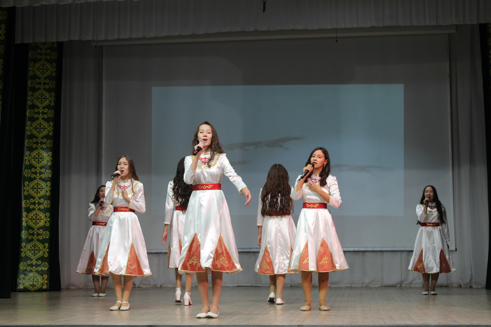 В Абзелиловском районе Башкирии прошел благотворительный концерт в поддержку бойцов на СВО