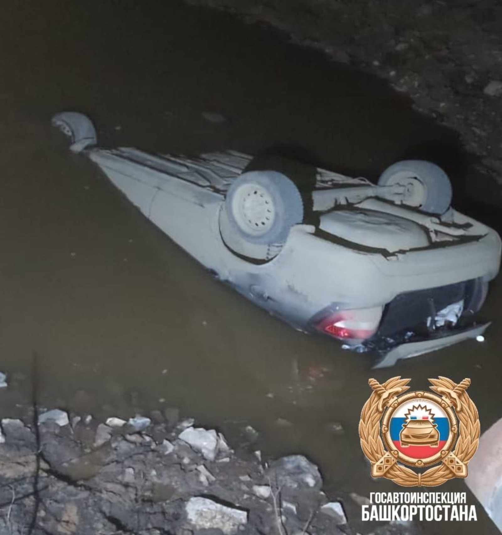 В Башкирии 51-летний водитель съехал в кювет и погиб