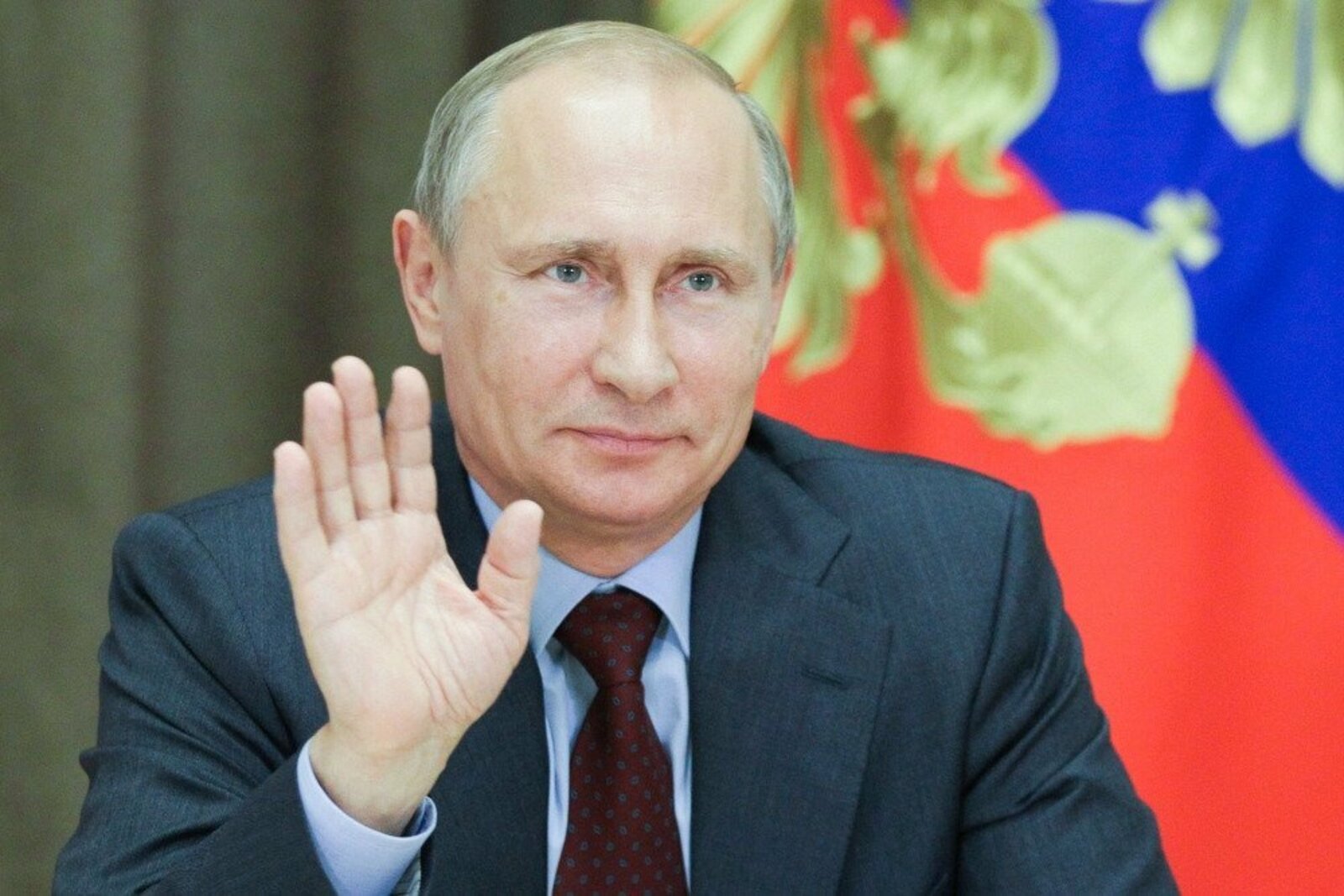 Путин оценил решение ФИФА дать РФ право провести ЧМ по пляжному футболу