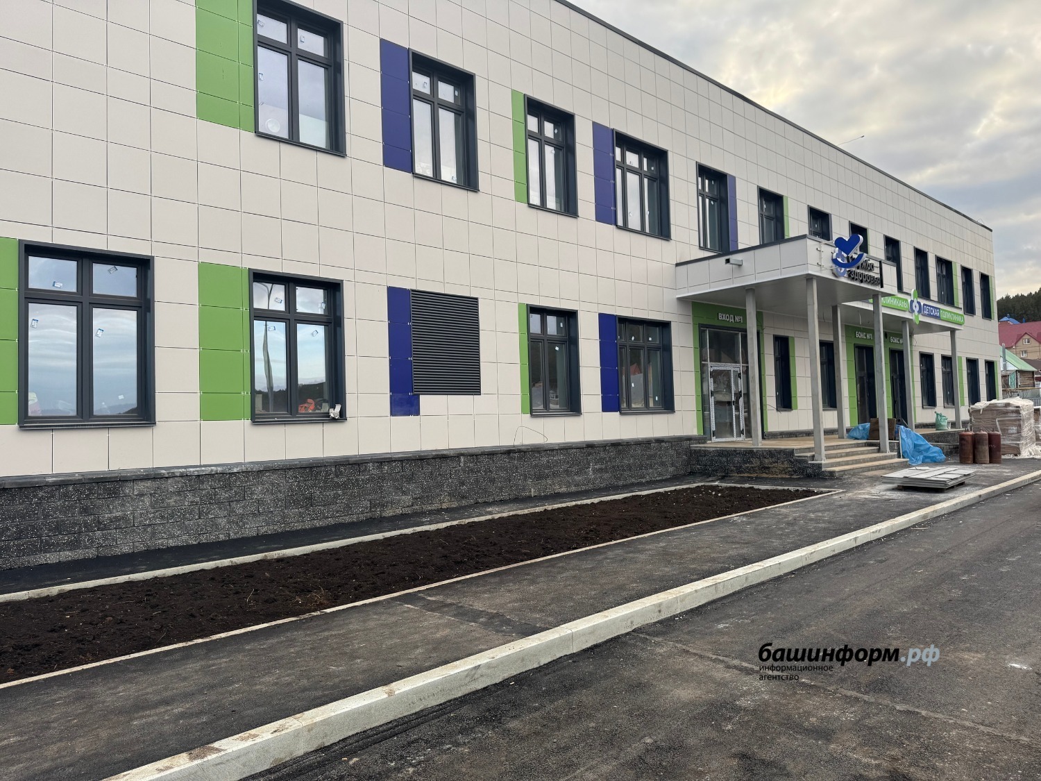 В Башкирии показали ход строительства важных соцобъектов