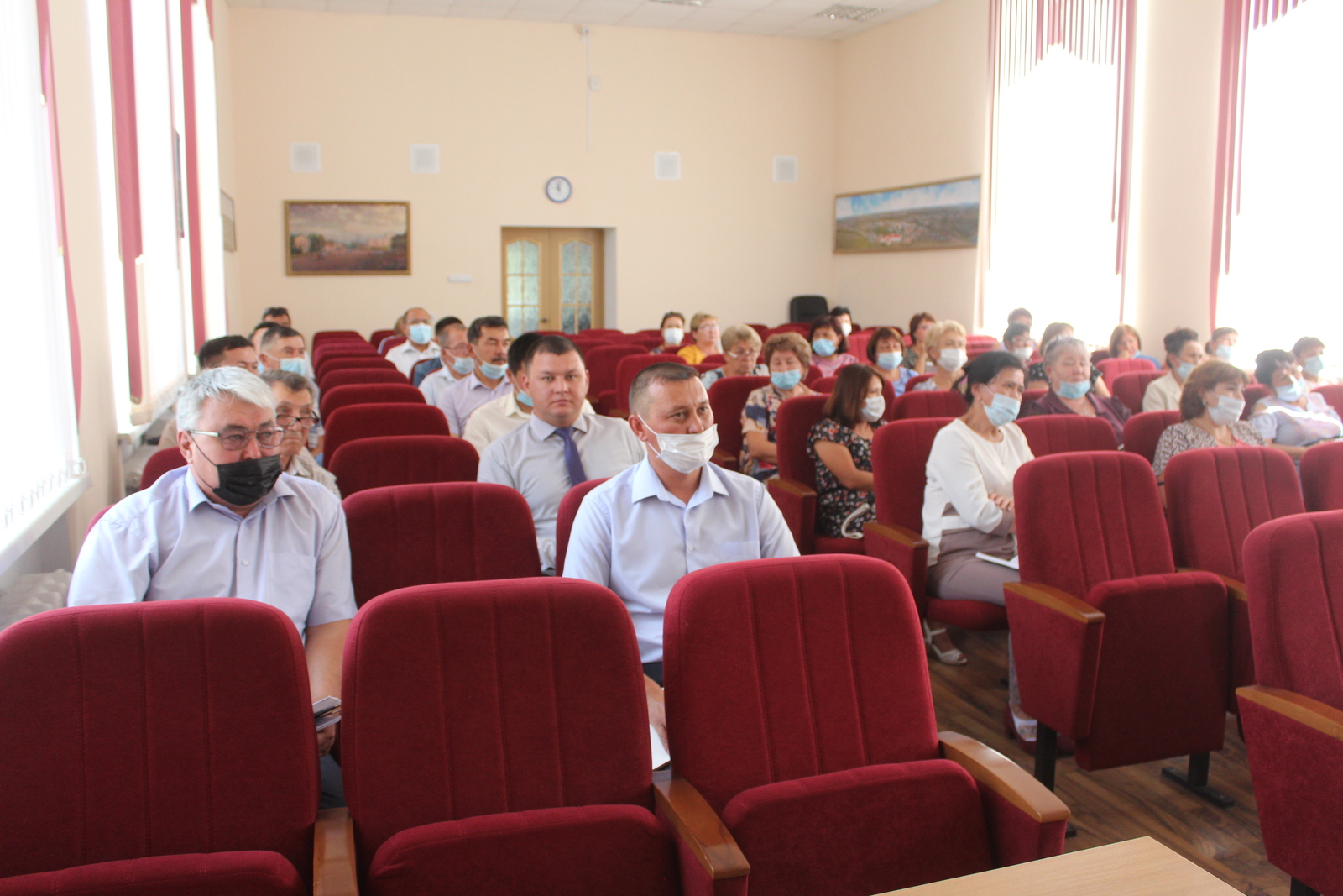 Ярмарка вакансий отдела образования: школам Абзелиловского района Башкирии  нужны математики, физики и химики