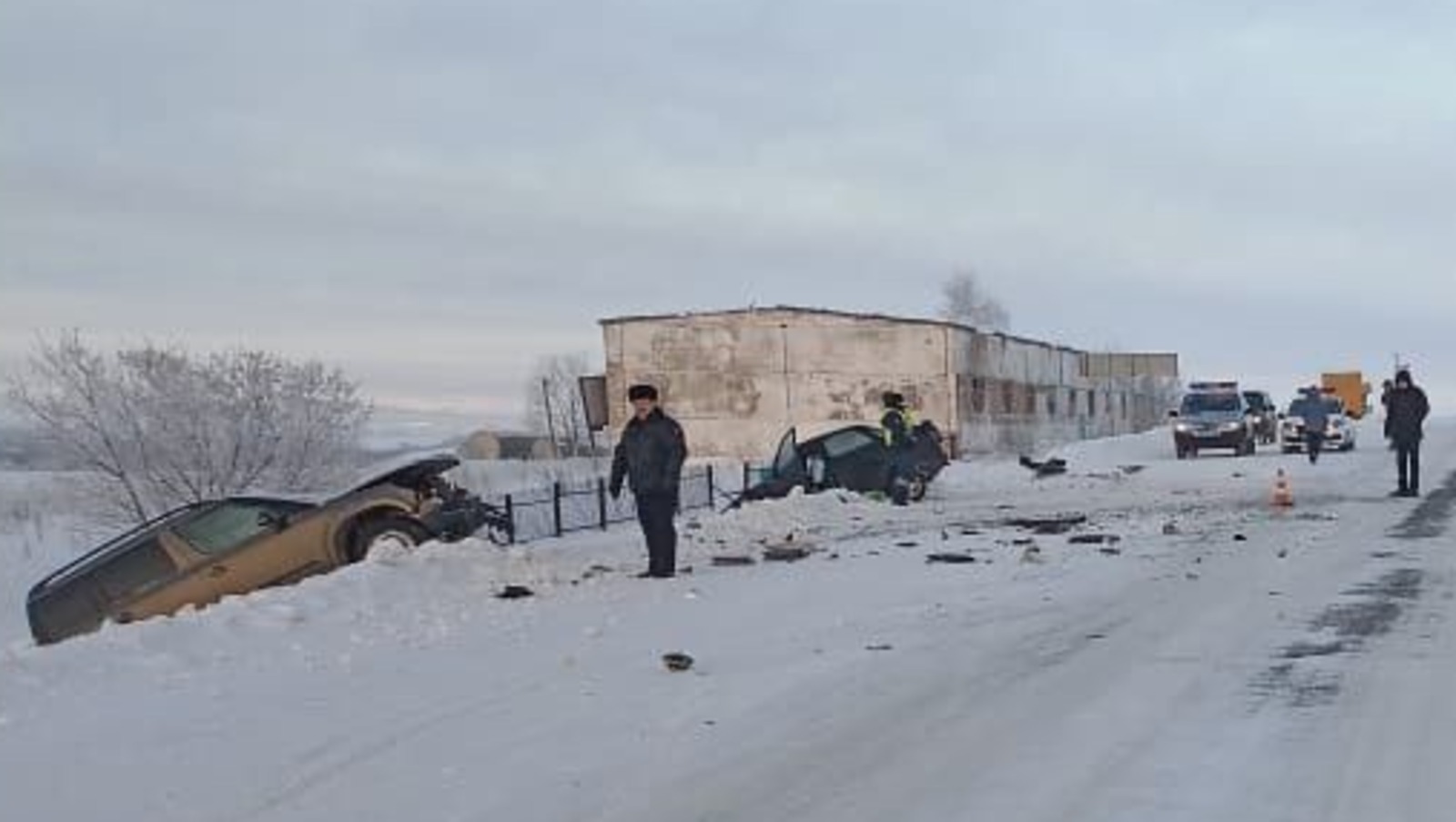 В Башкирии во встречном ДТП с иномаркой погибла пассажирка «ВАЗ-2110», ее личность не установлена
