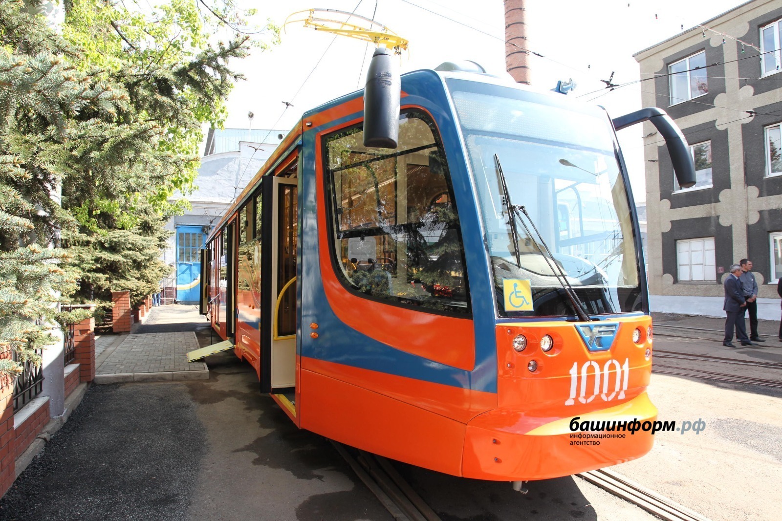 В Башкирии безбилетник избил водителя трамвая