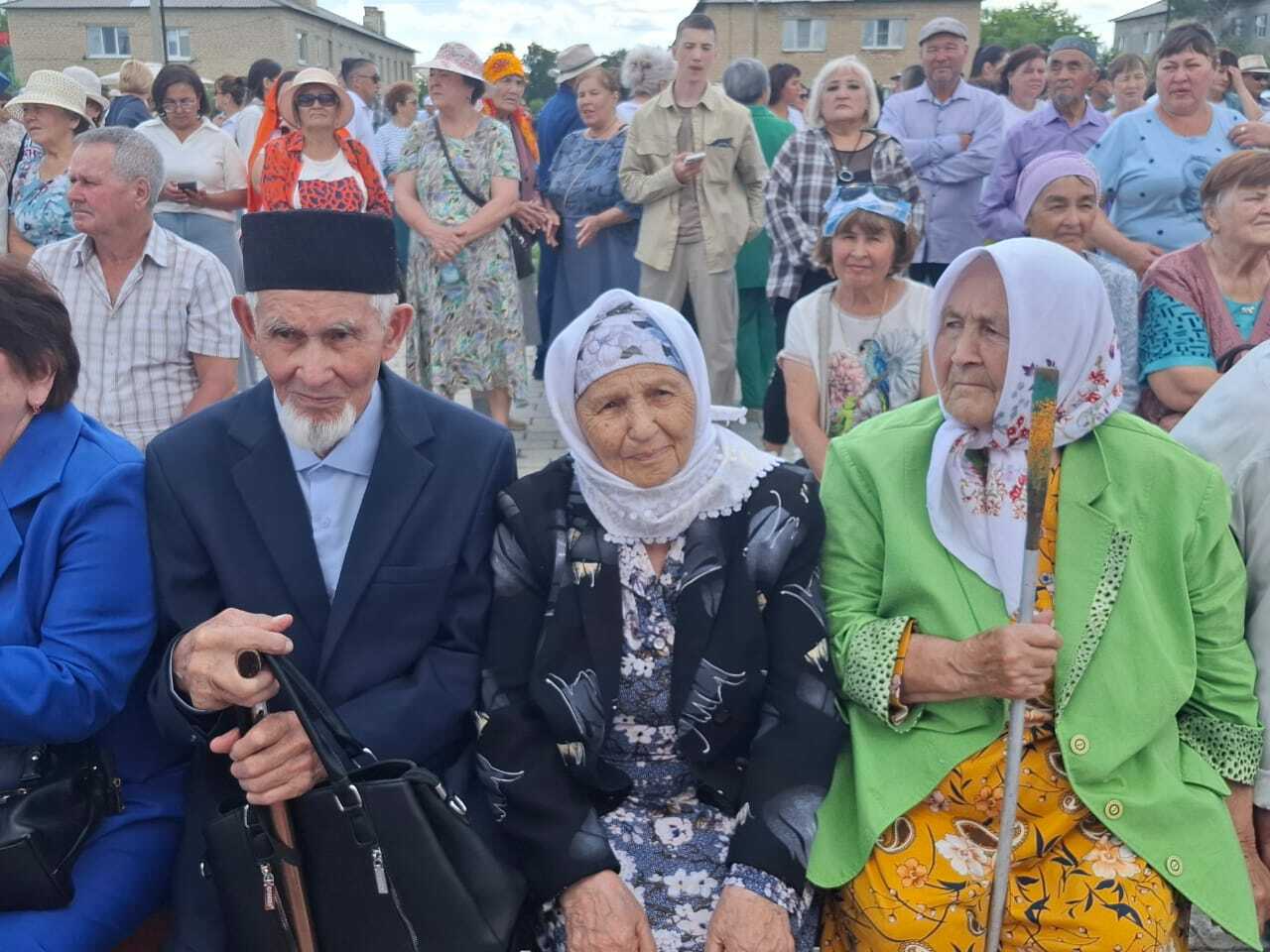 Янгельский встречает гостей