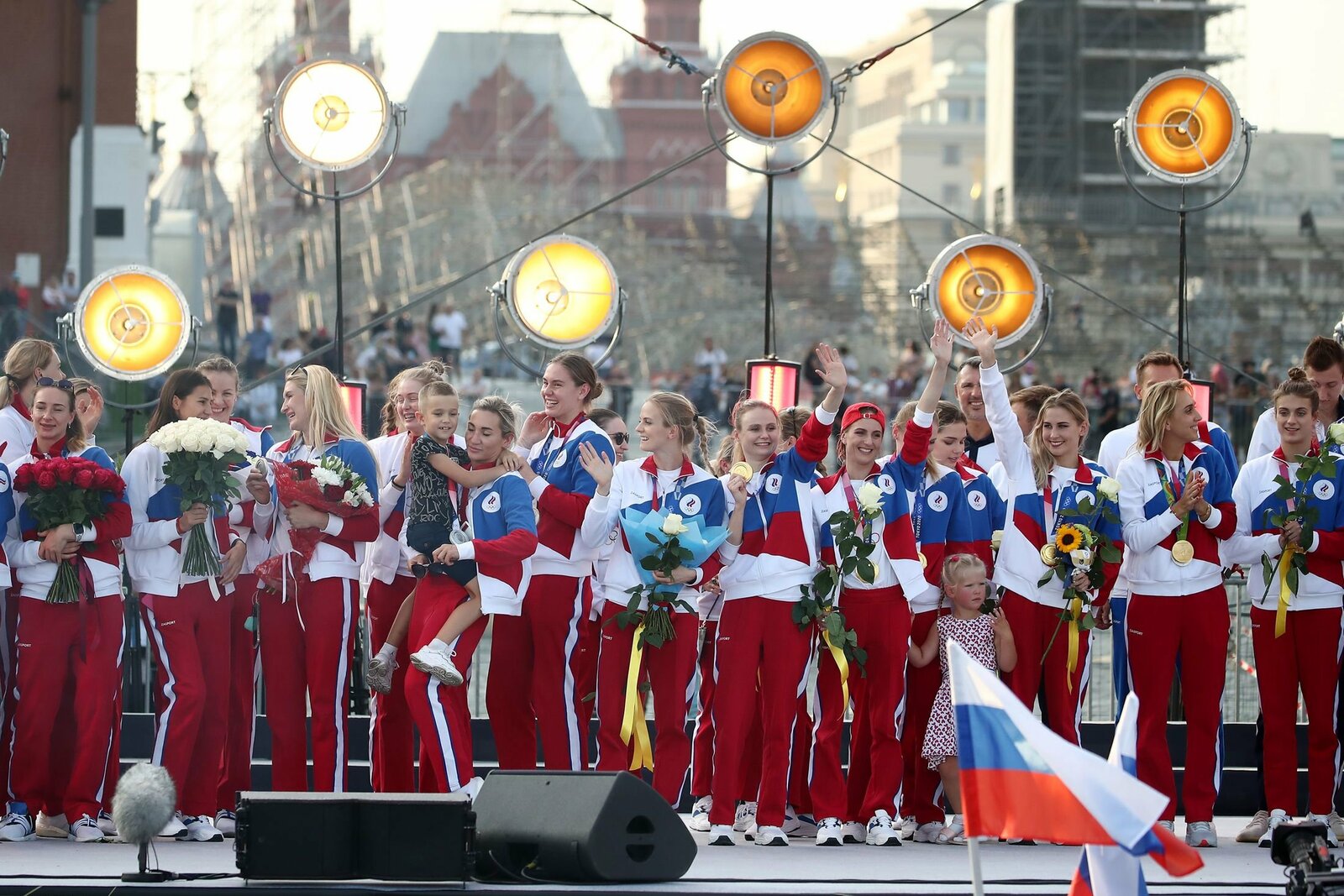 Путин наградил российских олимпийцев