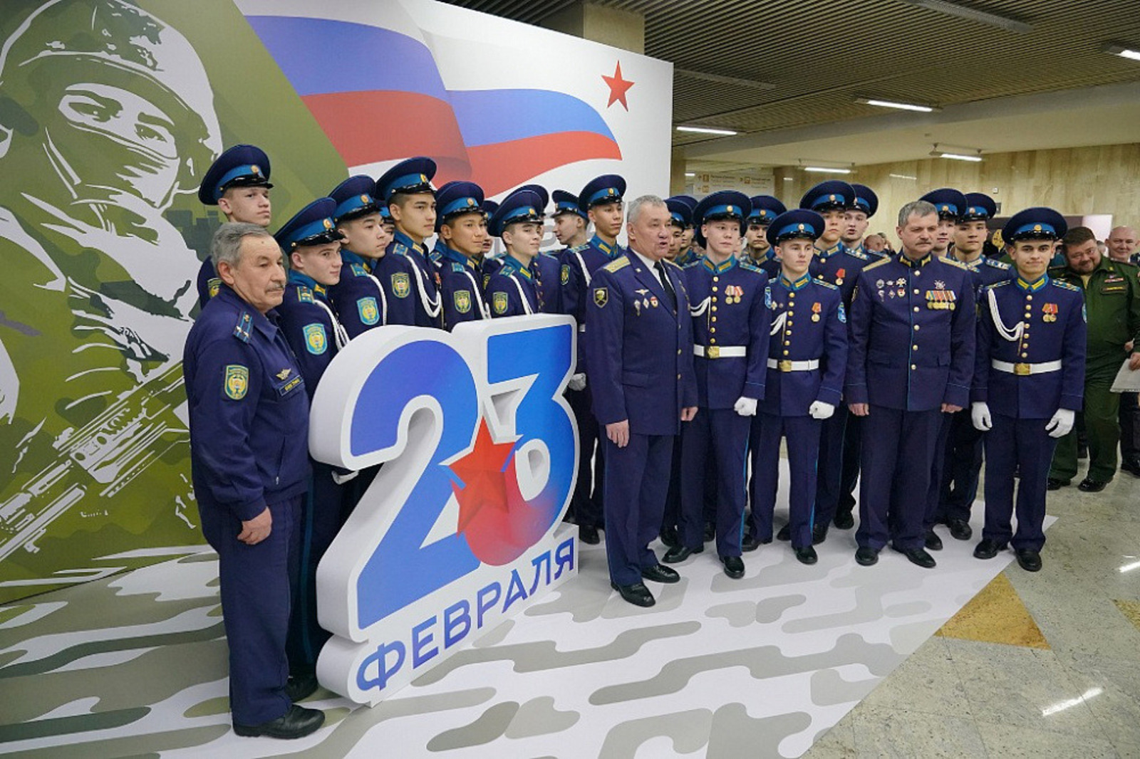 6 уроженцев Башкирии удостоены звания Герой России, более 300 награждены орденами и медалями