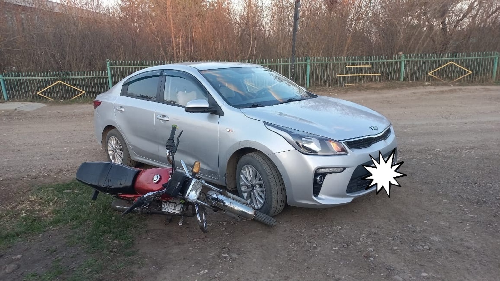 Школьник на мопеде столкнулся с автомобилем