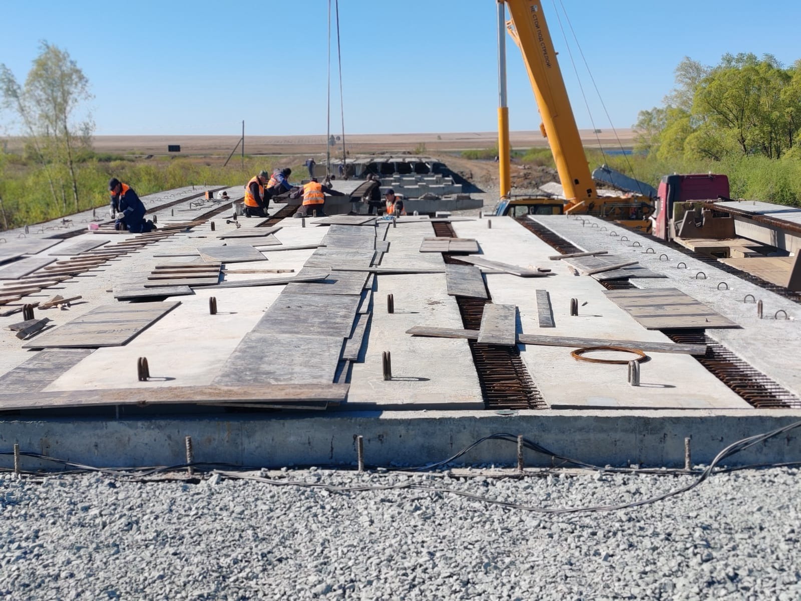 В Башкирии ремонтируют мост на границе с Оренбуржьем