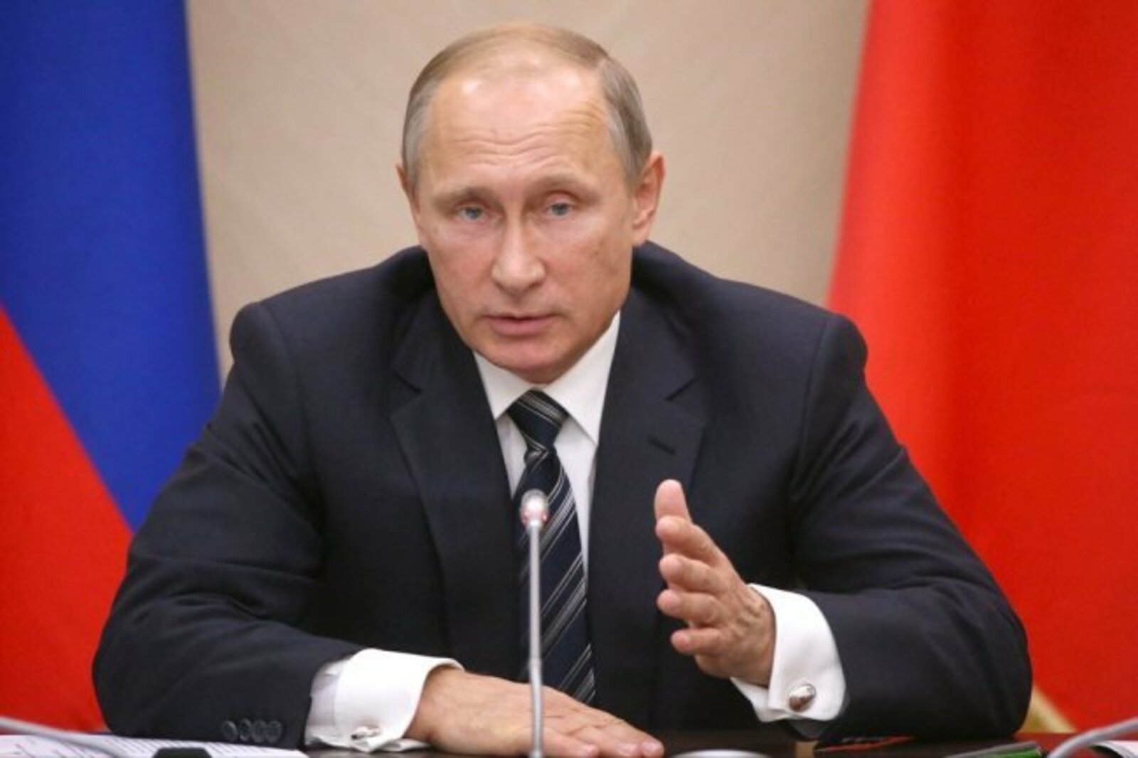 Путин и Шольц обсудили спецоперацию на Украине и зерновую сделку