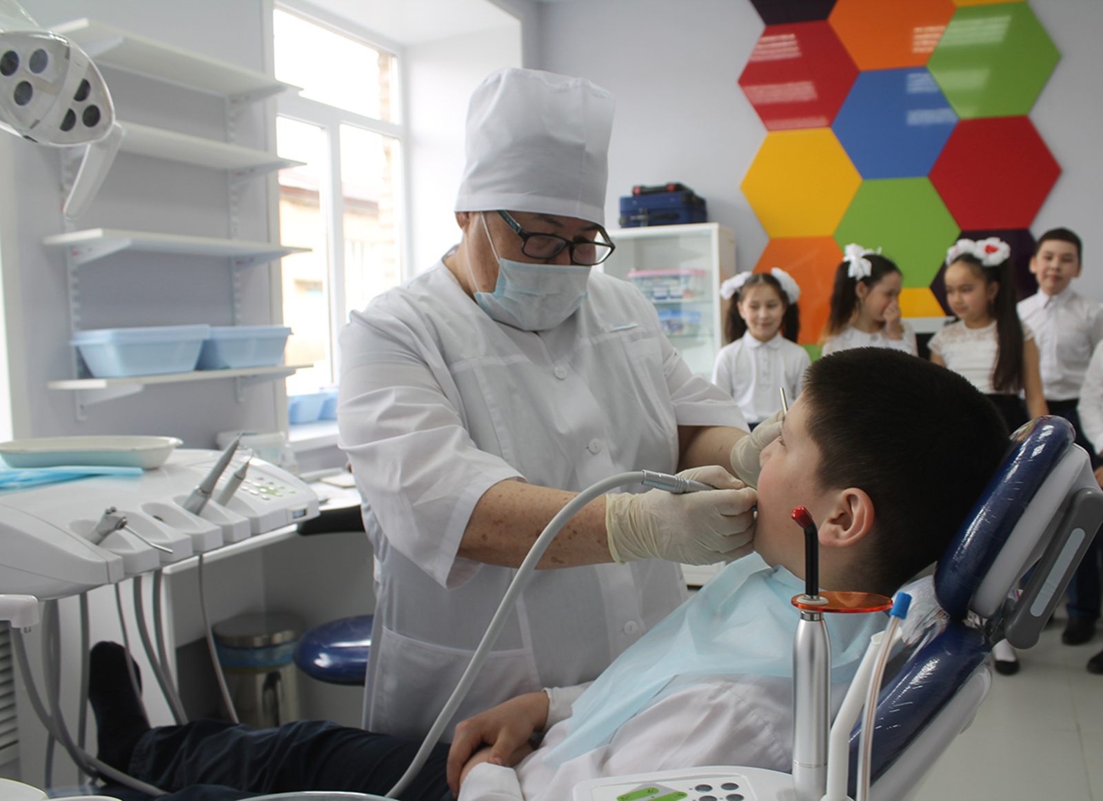 Более 140 тысяч детей в Башкирии прошли обследование в школьных стоматологиях