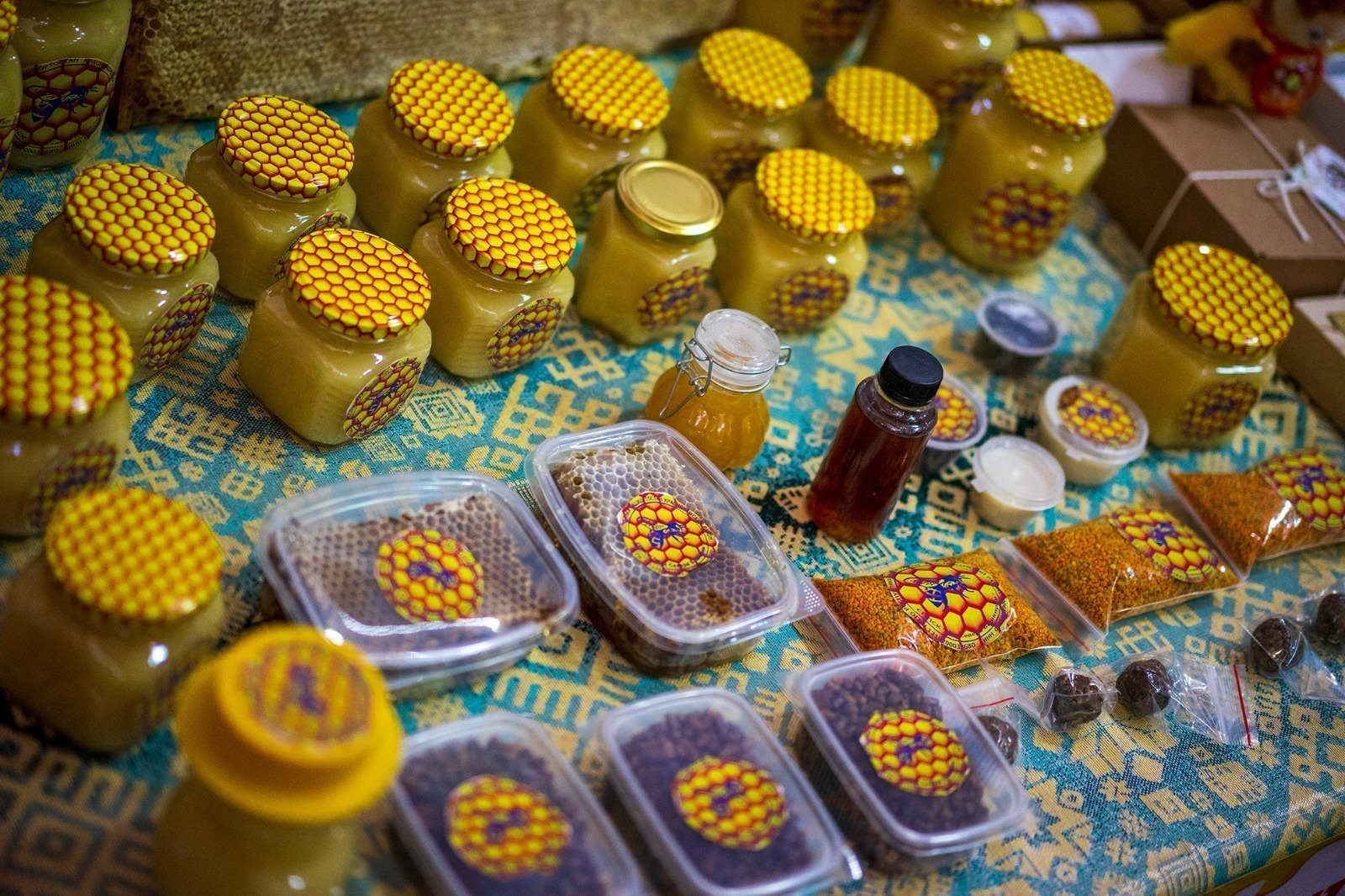 В Башкирии будут производить биодобавки на основе продукции пчеловодства
